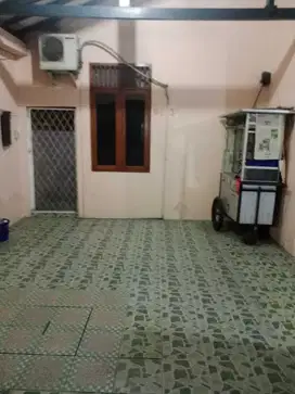 Disewakan Rumah Siap Huni Di Harapan Indah Bekasi