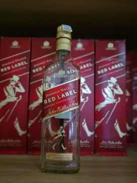 Botol kaca minuman kosong