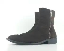 KENNETH COLE LEATHER BOOTS
