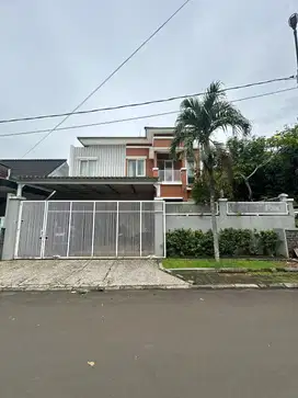 Dijual Rumah Fully Furnished Anggrek Loka BSD