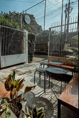 Rumah Dekat Alun2 Bandung cocok untuk cafe dll