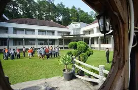 Dijual Hotel River Hill kab karang Anyar jawa tengah