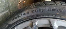 Dijual velk dan ban. Velk merk rays 205/45/r17
