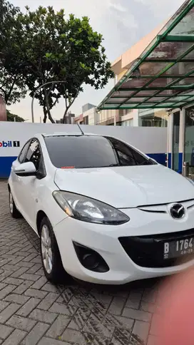 Mazda 2 2012 Bensin