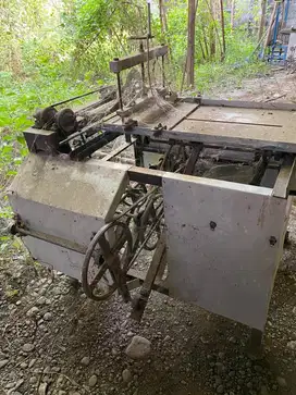 DIJUAL MESIN CETAK KRUPUK/ EXTRUDER/ PRESS MAKANAN RINGAN