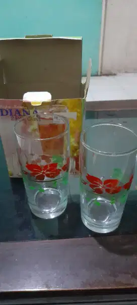 2 pcs gelas tinggi jadul, motif bunga