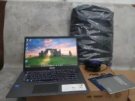 Laptop Asus Core i3 8/512GB Fullset