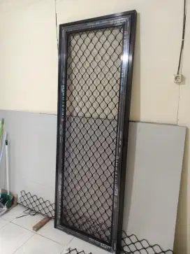 Pintu Expanda (Pintu Kawat Nyamuk)