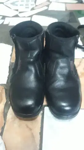 Sepatu Cheetah Asli