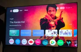 Smart tv Sony UHD 65 pemakaian baru 2 bulan bonus standing bracket