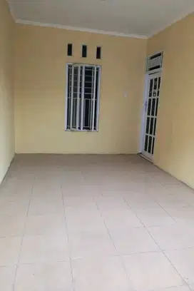 Di Jual Rumah siap huni  Akses 2  mobil di Kebagusan Jaksel