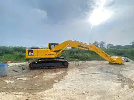 Excavator Komatsu PC200-8M0