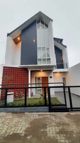 Dijual Cepat Villa Ready Stok Dekat Jatim Park, Museum Angkut Batu