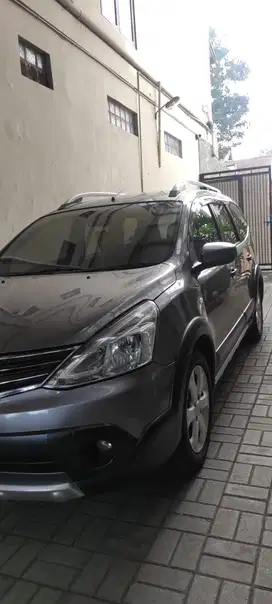Nissan Grand livina 2013 Bensin