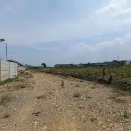 Tanah cocok untuk pergudangan di cipatik