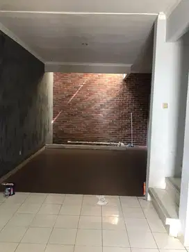 Rumah berpagar ,bangunan kokoh. NEGO