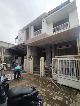 DIJUAL RUMAH 2 LANTAI DALAM KOMPLEK BESAR TANIMULIYA GAMPRAH