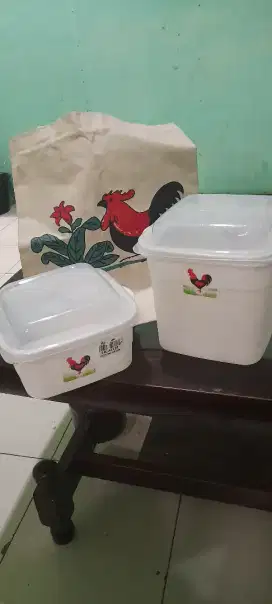 Koleksi wadah dan tas belanja cap ayam jago second