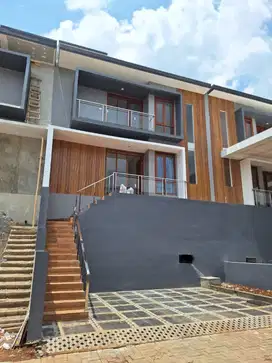 Rumah di Komplek Bali Garden, Cluster Jimbaran
