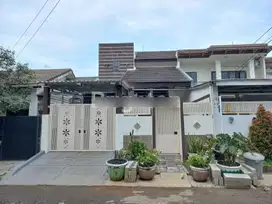 Rumah SIAP HUNI ROW 3 mobil di Griya Alam Sentul