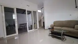 Disewa Rumah Grand Wisata, 2 lantai, dalam cluster, Tambun,Bekasi