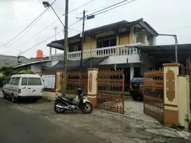 Rumah Second strategis Tengah Kota
