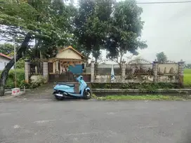 Rumah Hunian Luas Strategis dekat RS Oen Solo Baru Baki