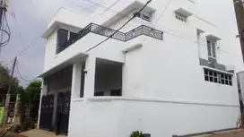 dijual rumah 2,5 lantai dekat RS Jatisampurna Kranggan Cibubur