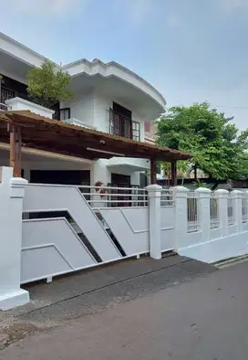 Jual Cepat Murah Rumah Pinggir Jalan Dekat  Mall Gandaria City