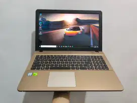 Laptop ASUS X541UV Core i3 6006U 8GB/256GB SSD Nvidia 930MX 2GB Mulus