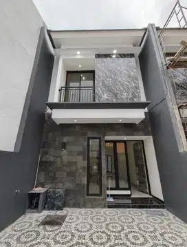 Rumah keren di area strategis Rungkut Asri dengan harga 1 M an