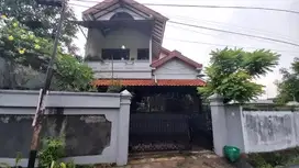 Rumah 2 Lt Hitung Tanah Tengah Kota Di Serengan Solo Kota