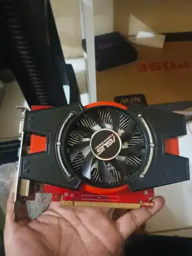 VGA AMD Radeon R7 240 2GB