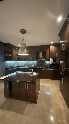 RUMAH PONDOK INDAH, 18M, LT 450, LB 316, ELEGANT, FASILITAS LENGKAP