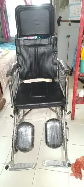 Kursi Roda alat bantu jalan