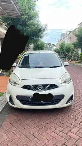 Mobil Nissan March 1.2 AT 2015 Putih
