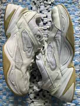 Adidas shoes white