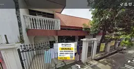 Rumah strategis di padat penduduk dekat komersil area