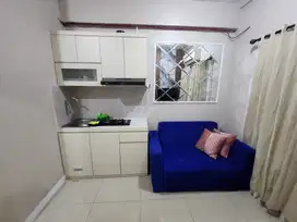 sewa apartemen harian family room buat
