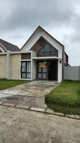 Rumah Luas Agung Podomoro