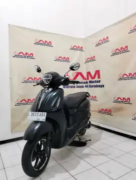 Yamaha grand Filano tahun 2023 warna Hitam