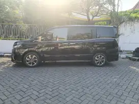 Toyota Voxy 2018 Bensin