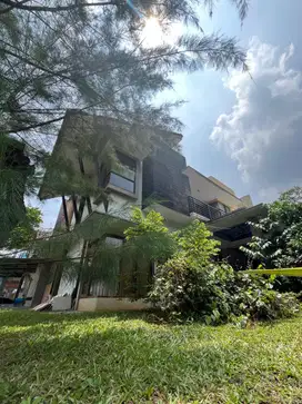 Dijual Rumah Murah Siap Huni Rapih Posisi HOOK Di Kota Wisata Cibubur