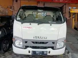 Isuzu Traga Pick Up Diesel Putih