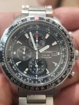 JAM TANGAN SEIKO PILOT SOLAR