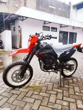 Di jual murah aja klx 150 sm 2023 NOS
