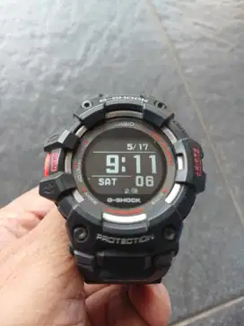 Gshock GBD 100 black & Red like new