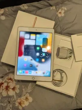 Dijual Ipad 6 Gold 32GB Wifi Only Lengkap