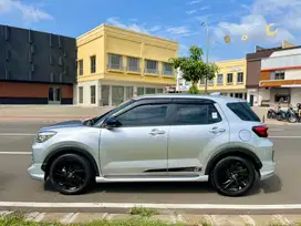 (KM 9 RIBU) Toyota Raize 1.0 Turbo GR SPORT Silver 2023 LIKE NEW