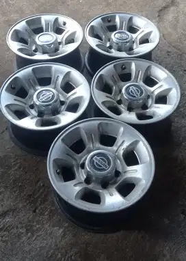 Velg oem Nissan terrano